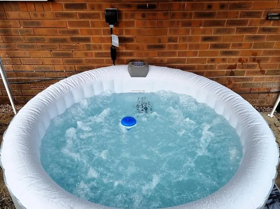 Nc23, Setup For Your Most Amazing & Relaxed Stay + Free Parking + Free Fast Wifi Leeds  Großbritannien