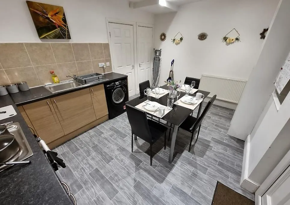 Nc23, Setup For Your Most Amazing & Relaxed Stay + Free Parking + Free Fast Wifi Leeds  0*, Leeds (West Yorkshire) Großbritannien