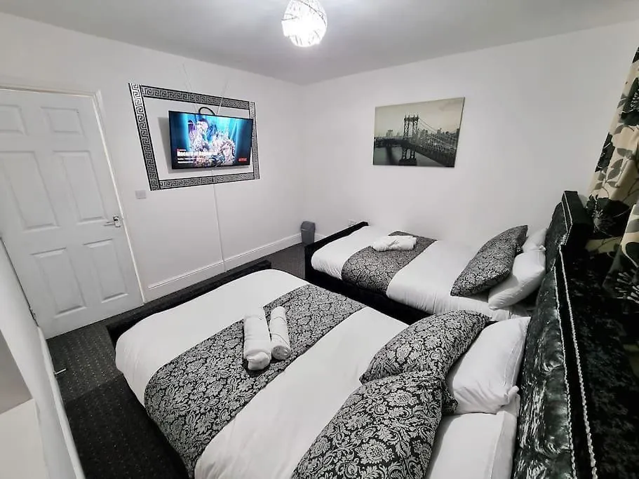 Nc23, Setup For Your Most Amazing & Relaxed Stay + Free Parking + Free Fast Wifi Leeds  Ferienhaus