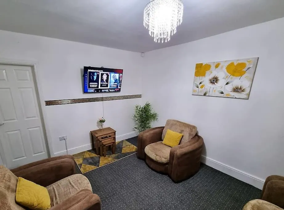 Nc23, Setup For Your Most Amazing & Relaxed Stay + Free Parking + Free Fast Wifi Leeds  Ferienhaus